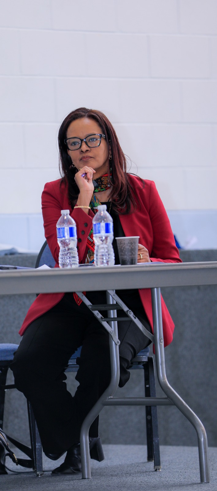 A committee member at the head table
